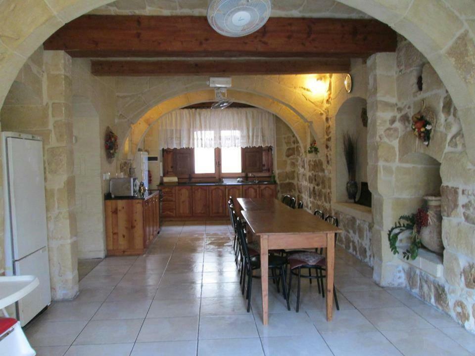 Ta' Nina Holiday Farmhouse With Private Pool In Island Of Gozo Zebbug  Exterior foto